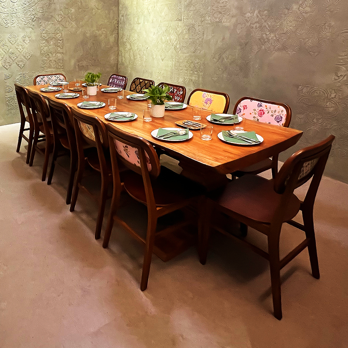 Ketam Bunga Room